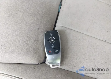 2019 Mercedes-Benz A 220 4Matic z USA, uszkodzony, nr VIN WDD3G4FB0KW022398